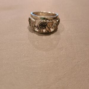 Elephant parade sterling silver marcasite ring